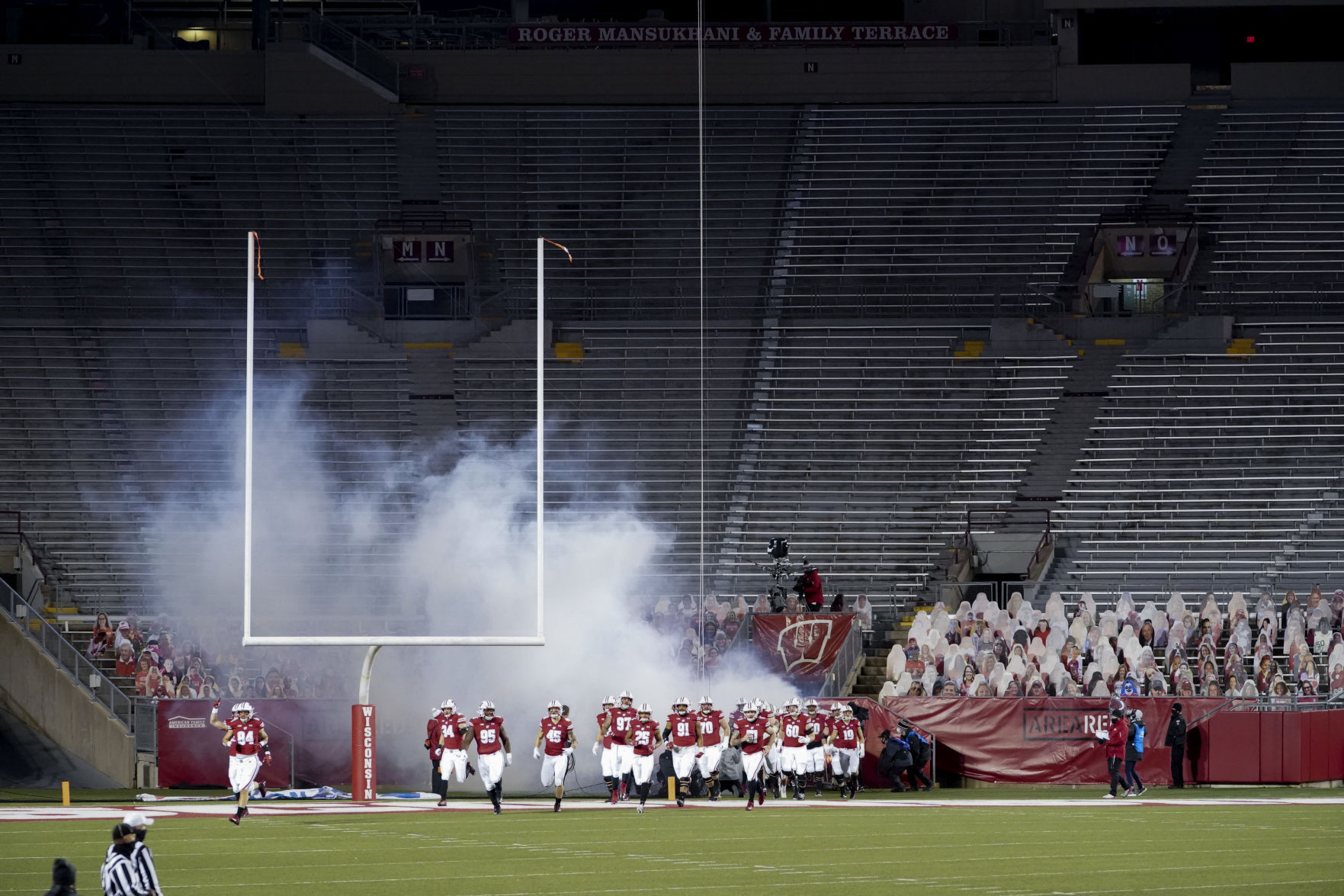 UW 45, Illinois 7
